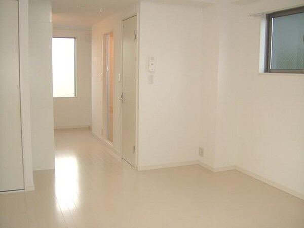 リビング・居室(明るい室内)