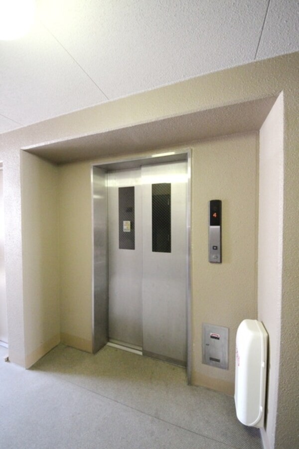 設備(エレベーター)