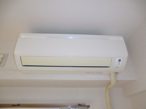 設備(エアコンです)