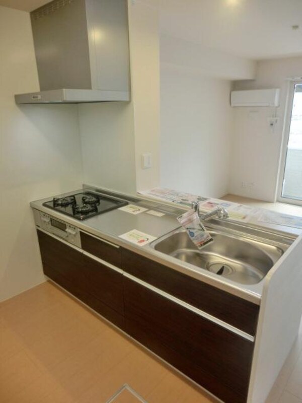 キッチン(ガスコンロ３口設置済み)