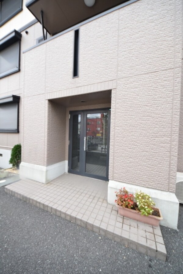 エントランス(エントランス入口)