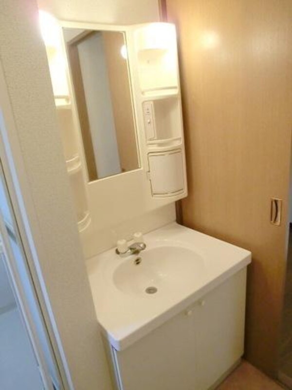 洗面(広々とした独立洗面台)