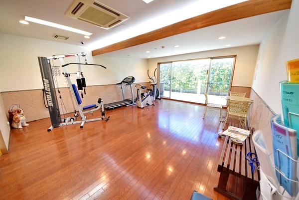 共有部分(トレーニングルーム完備)
