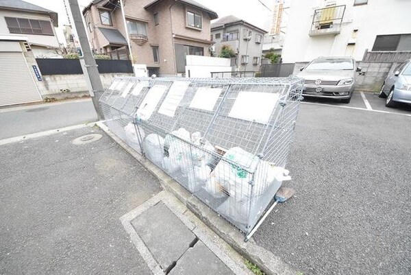 設備(敷地内ゴミ置場)