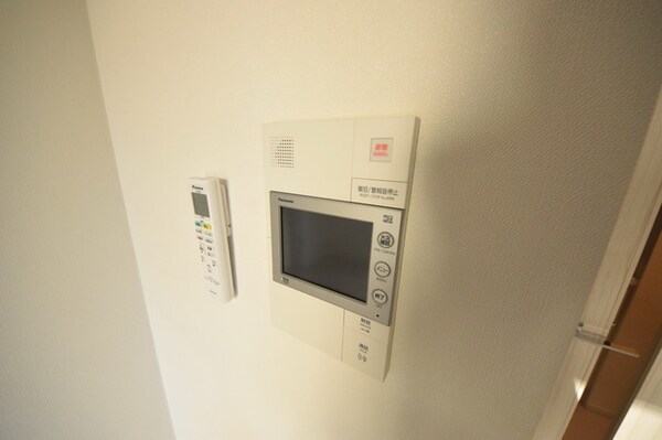 設備(TVドアホンです)