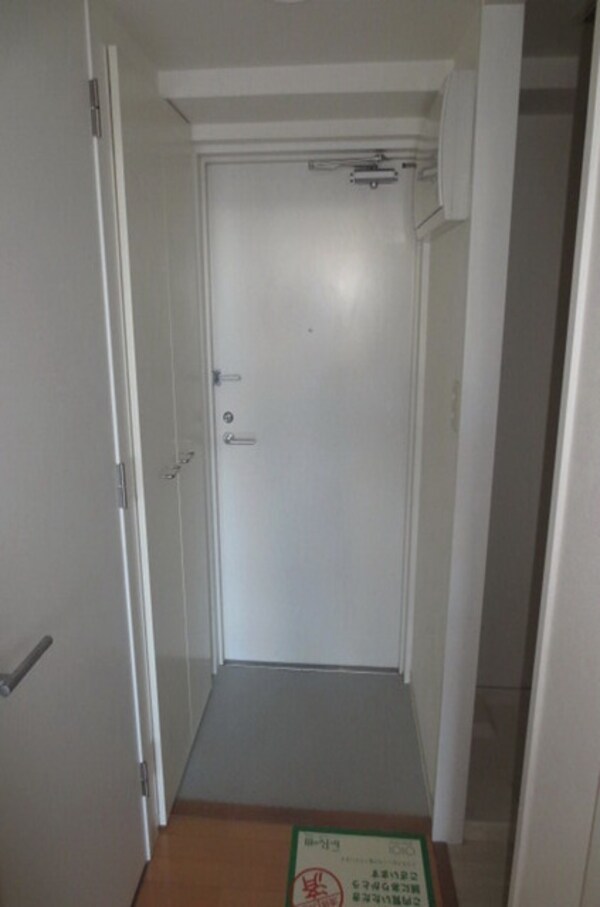 玄関(シューズボックスあります。)