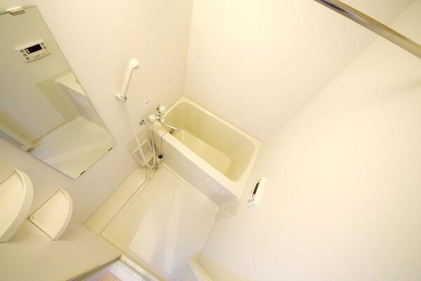 バス／シャワールーム等(経済的な追い焚き)