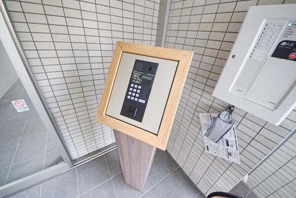 エントランス(安心のオートロック対応)