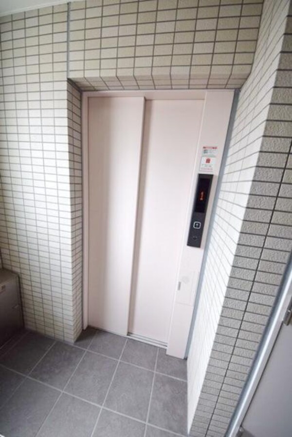 共有部分(エレベーター付き)