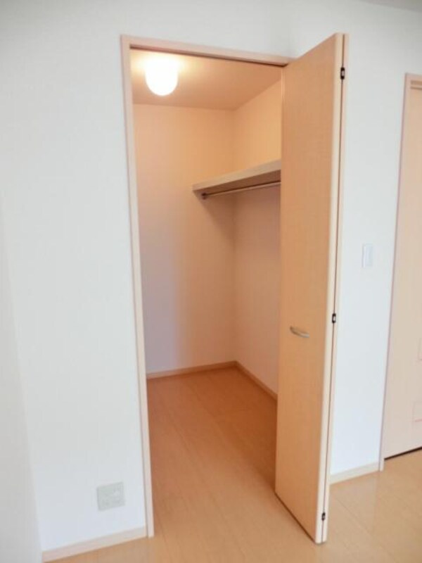 収納(ウォークインクローゼット完備)