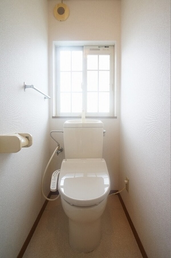 トイレ(※別号室参考写真です)