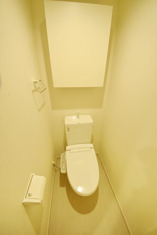 トイレ(温水洗浄暖房便座)