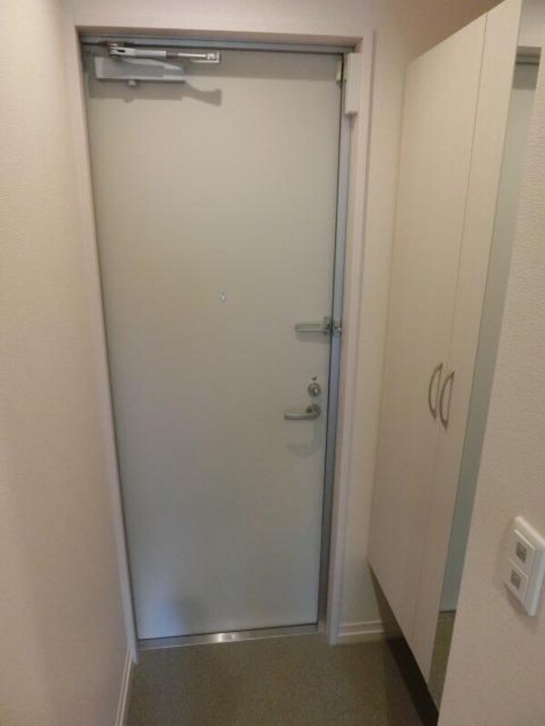 玄関(トールタイプシューズボックス)