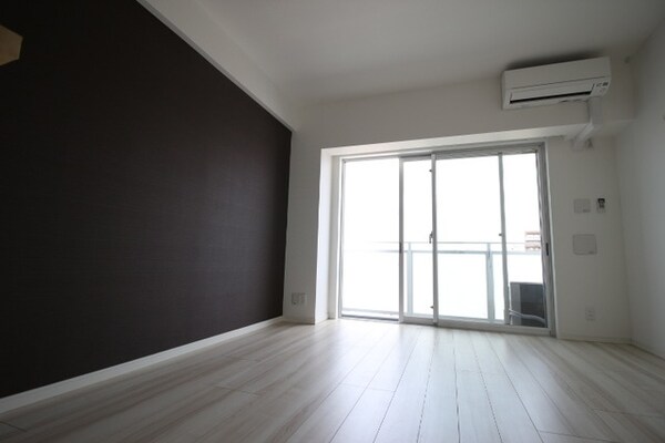 リビング・居室(開口部が大きく自然と明るいお部屋)