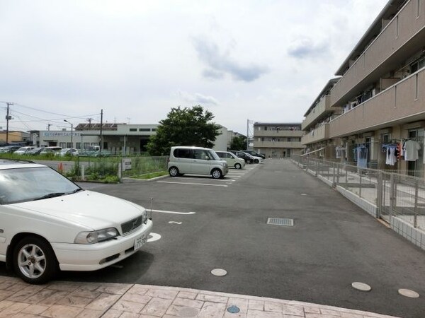 駐車場(お問合せはタウンハウジングまで！※現地待合わせ相談可能)