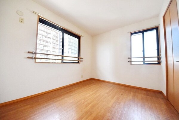 寝室(お問合せはタウンハウジングまで！※現地待合わせ相談可能)