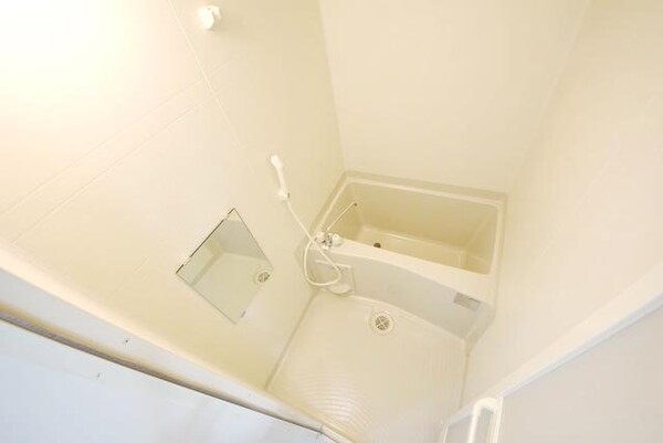 バス／シャワールーム等(お風呂です)