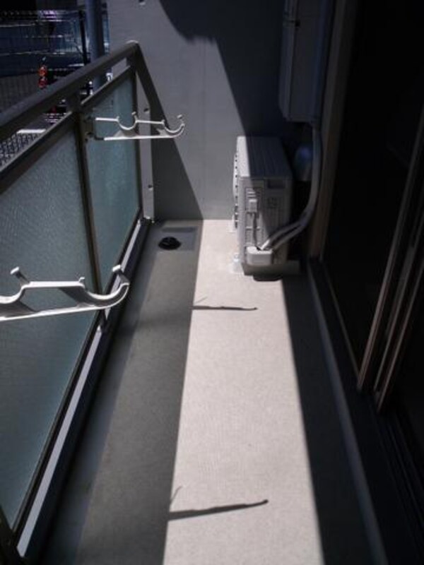 バルコニー(明るいバルコニー)