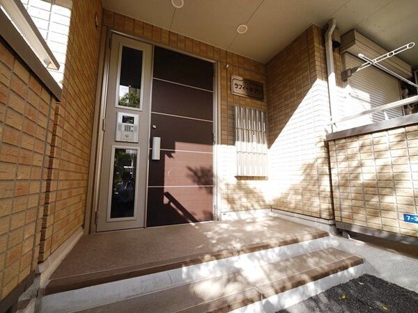 エントランス(★建物入り口前★)