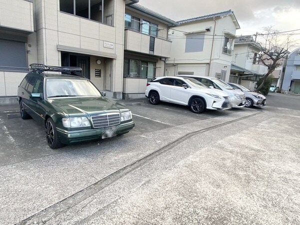 駐車場(駐車場)