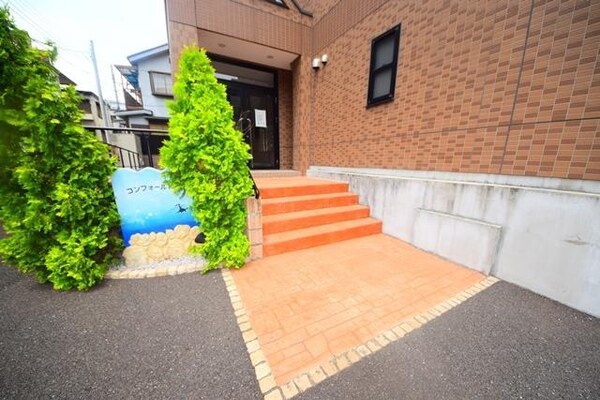 エントランス(★きれいなエントランス★)