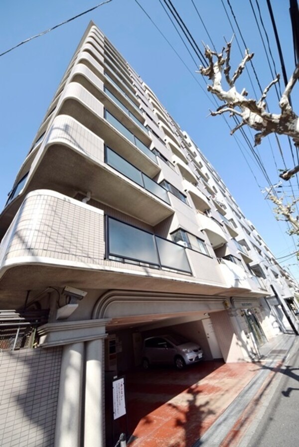外観(★★重厚感ある建物★★)