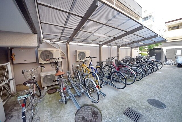 物件内観写真12　(★駐輪場★)