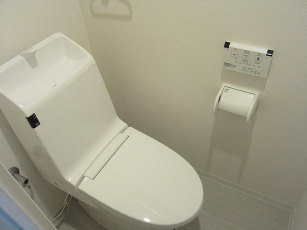 トイレ(★★温水洗浄便座付★★)