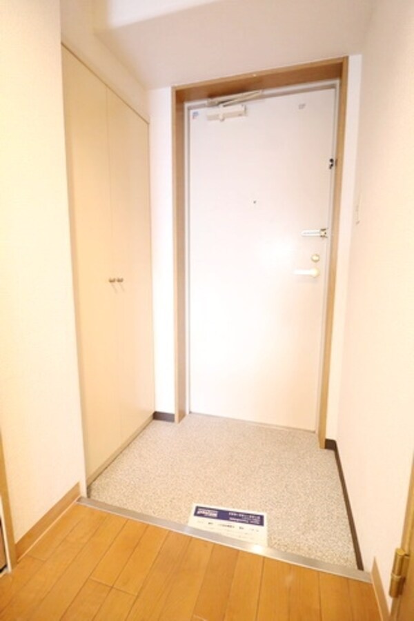 玄関(玄関同仕様)