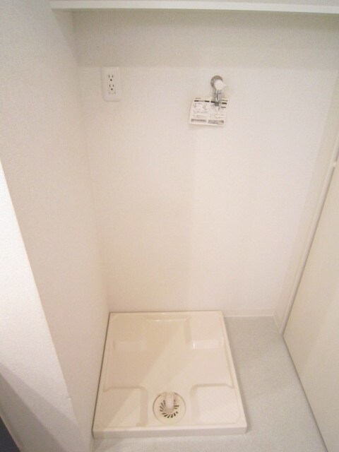 物件内観写真14　(室内洗濯機置場)