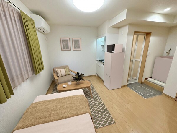 リビング・居室(※家具家電は物件に付帯しません。)