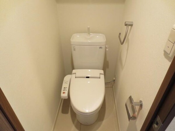 トイレ(別のお部屋の写真です)