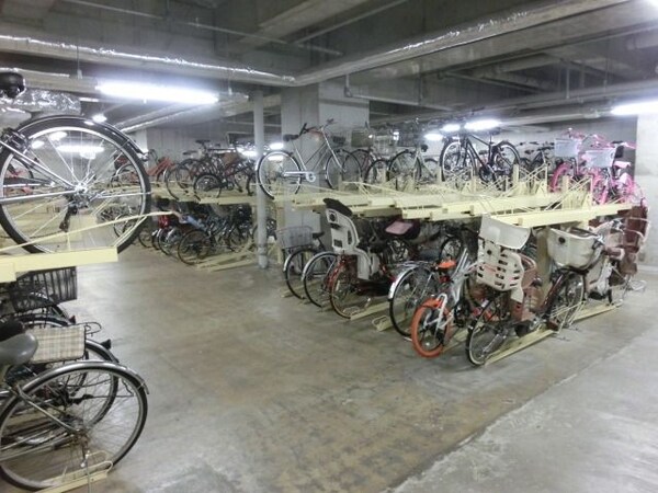 その他(駐輪場)