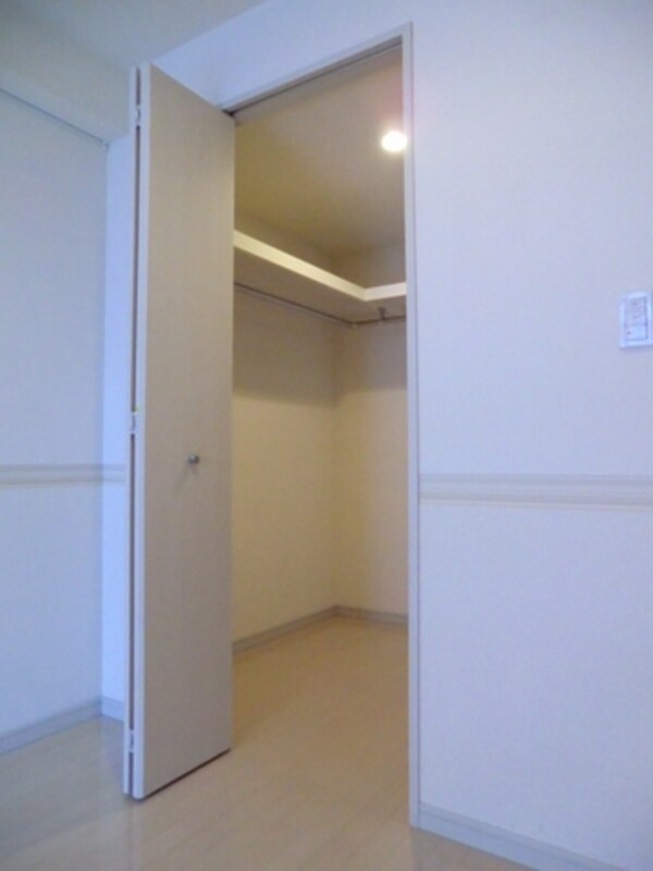 収納(たっぷりウォークインＣＬ)