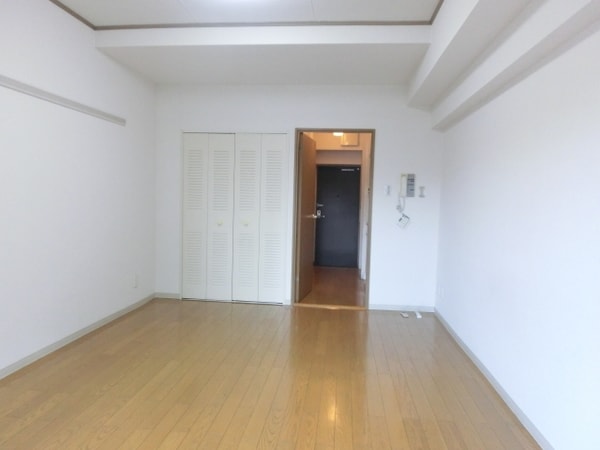 リビング・居室(ゆったり9.3帖洋室)