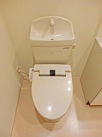 物件内観写真10　(ウォシュレット)