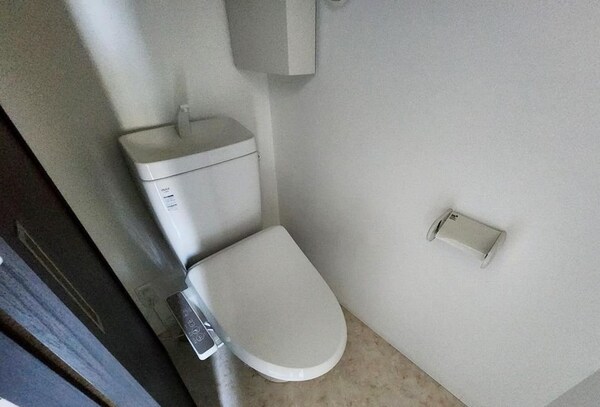 トイレ(トイレ)