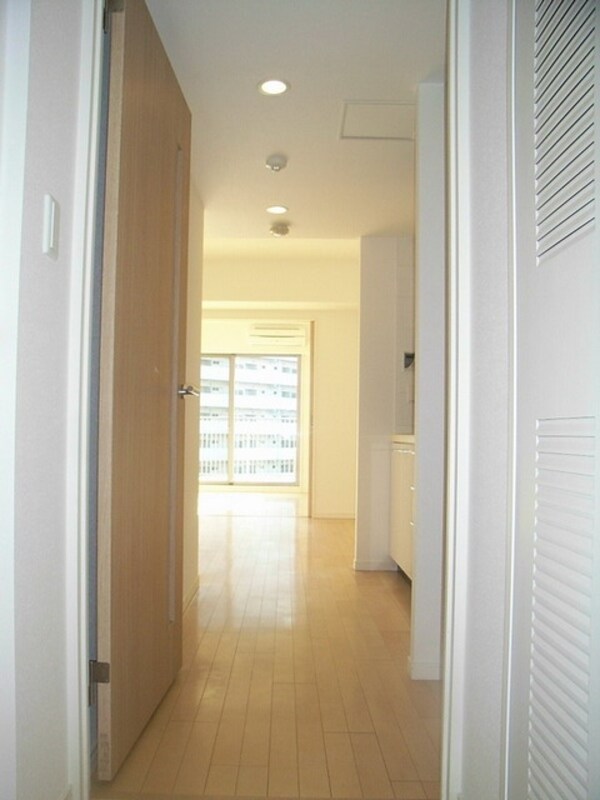 玄関(シューズボックス完備)