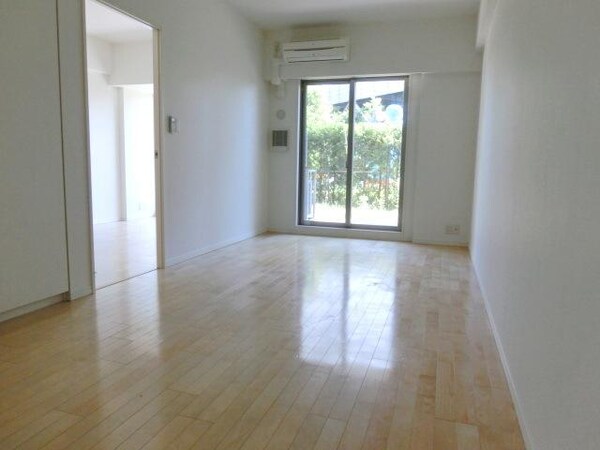 リビング・居室(広々ＬＤＫ13.6帖)