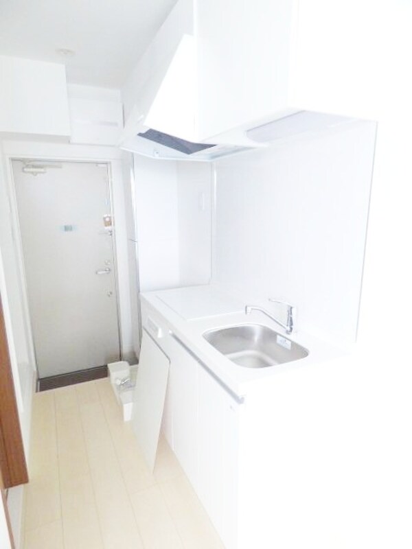 キッチン(収納たっぷりのＩＨ２口コンロ)