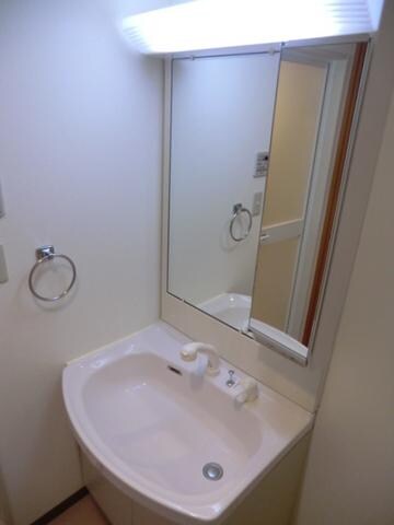 洗面(女性に嬉しいシャンプードレッサー)