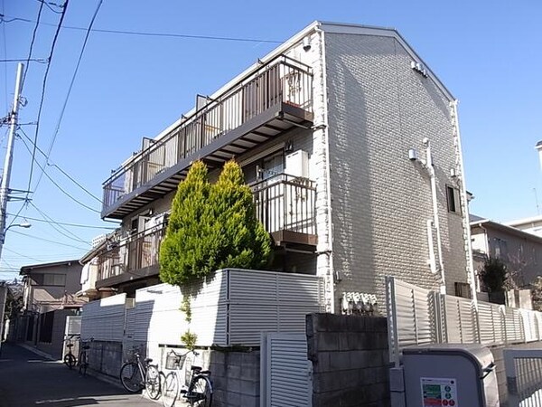 外観(閑静な住宅街にあるアパートメント)