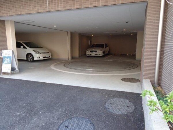 駐車場(駐車場)