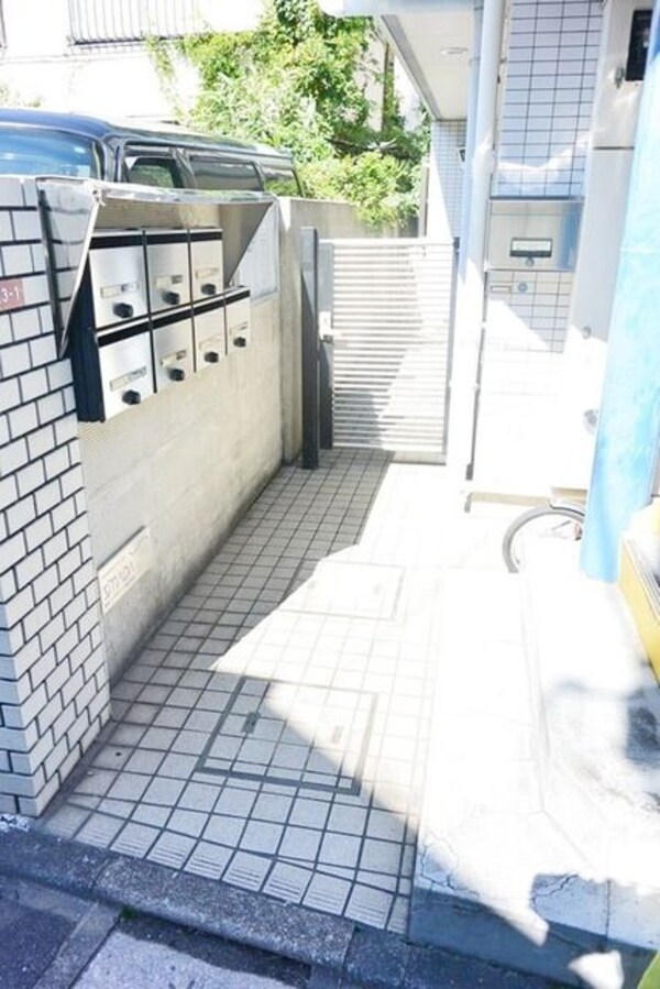 エントランス(エントランス)