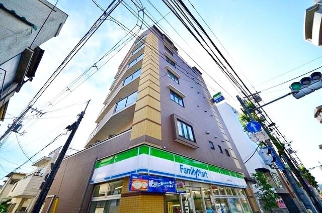 物件外観写真1　(お部屋探しはタウンハウジングへ♪)