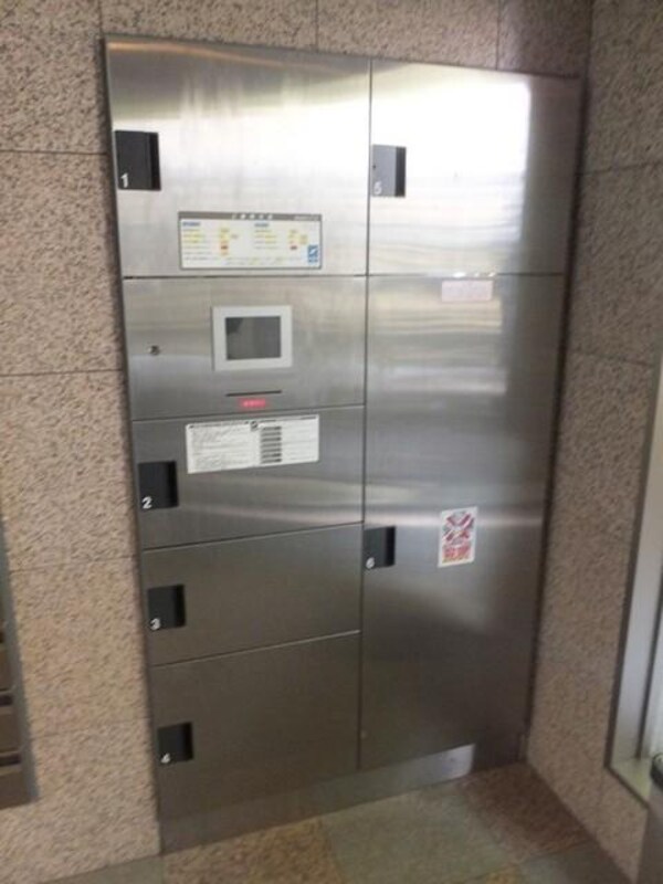共有部分(宅配ＢＯＸ完備してます)
