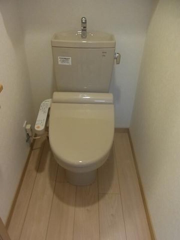 トイレ(ウォシュレット付きトイレ)