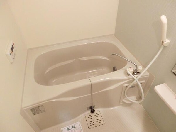 バス／シャワールーム等(追い焚き機能付きバス)