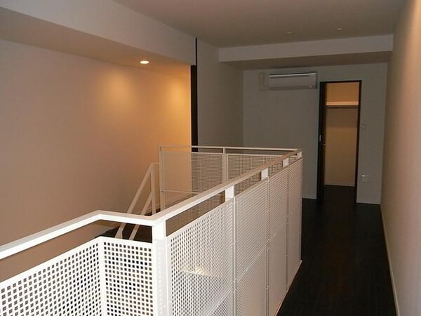 その他室内・内装(上階の踊り場スペース)