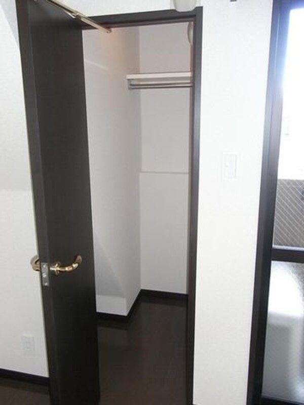 収納(収納スペース)